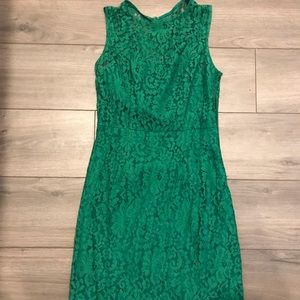 Green lace sheath dresss